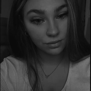 Meet your Posher, Kira